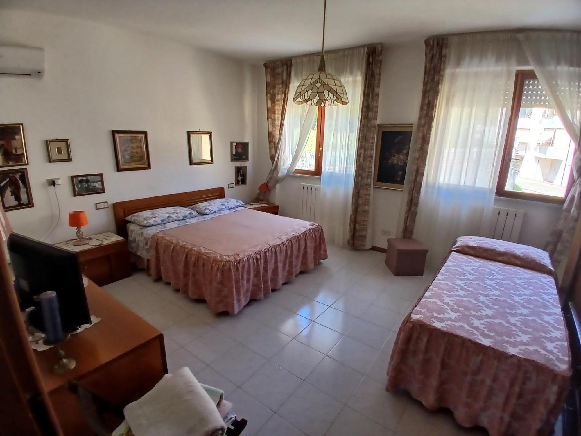 Il Melograno B&B With Private Bathrooms Aulla Exterior photo