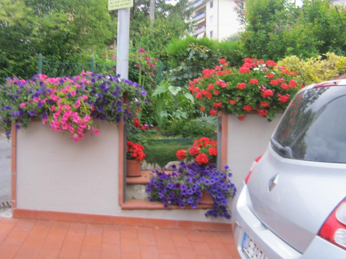 Il Melograno B&B With Private Bathrooms Aulla Exterior photo